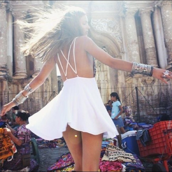 SOLD on Merc - For Love & Lemons San Pedro Dress - Picture 4 of 8